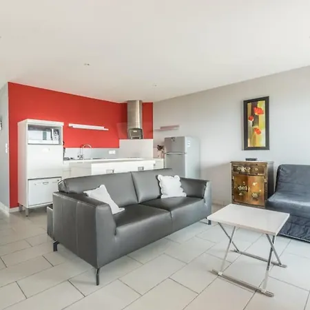 Le Liberty - Beautiful 67m Beachfront In Appartement Fréjus
