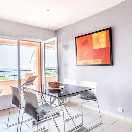 Le Liberty - Beautiful 67m Beachfront In Appartement *